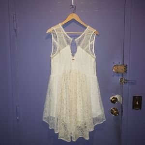 White lace dress